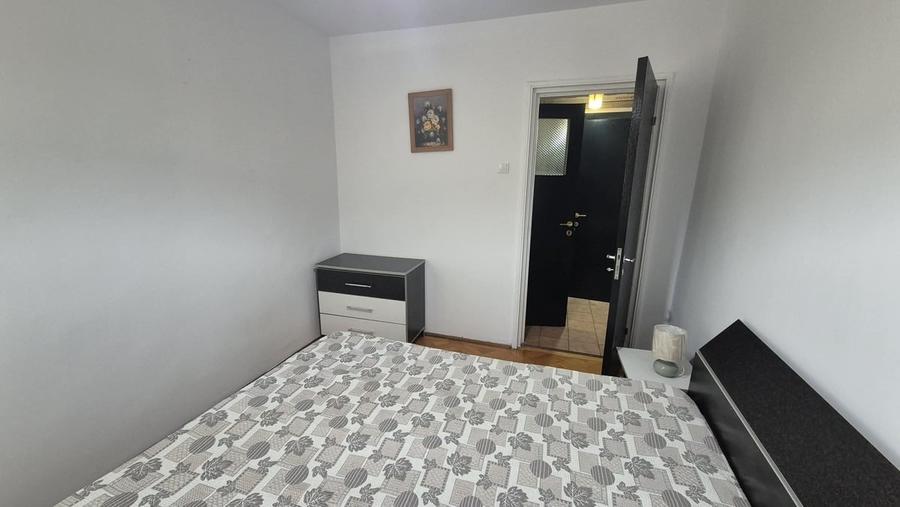 Apartament cu 2 camere decomandat în Teiul Doamnei