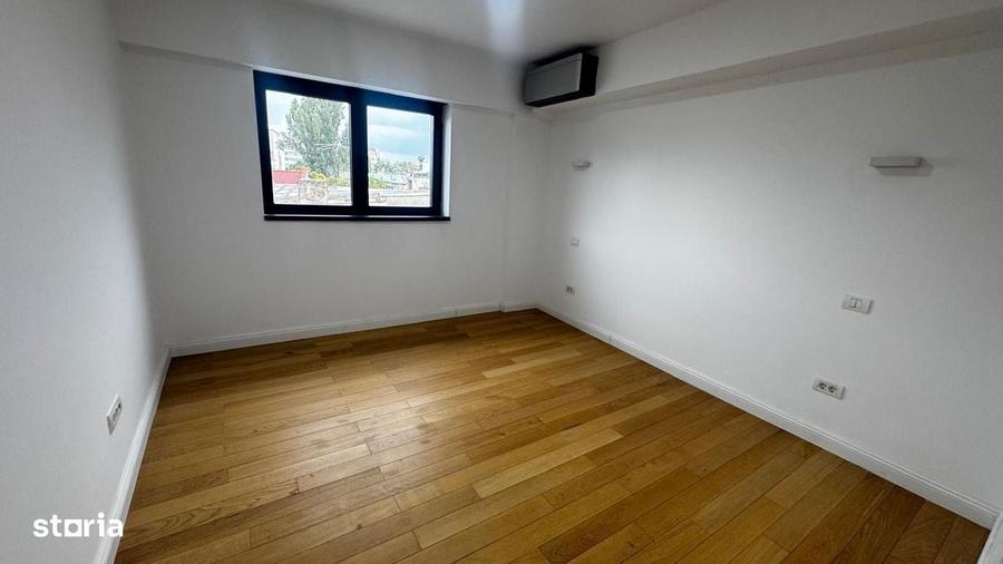 Apartament cu 3 camere în Polonă