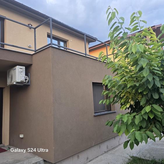 Casă cu 4 camere în Năvodari Tabără