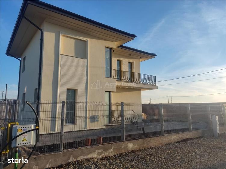 Casă cu 4 camere cu Teren 320 Mp în Central