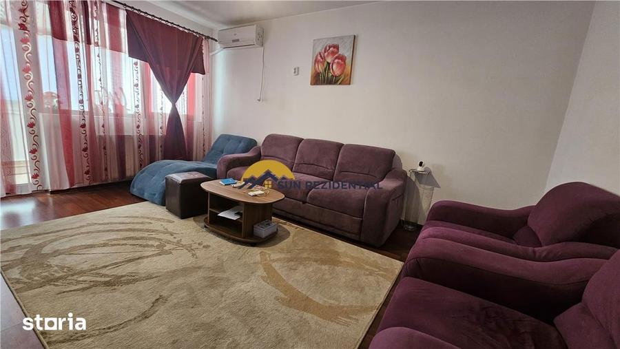 Apartament cu 3 camere decomandat, mobilat în Central
