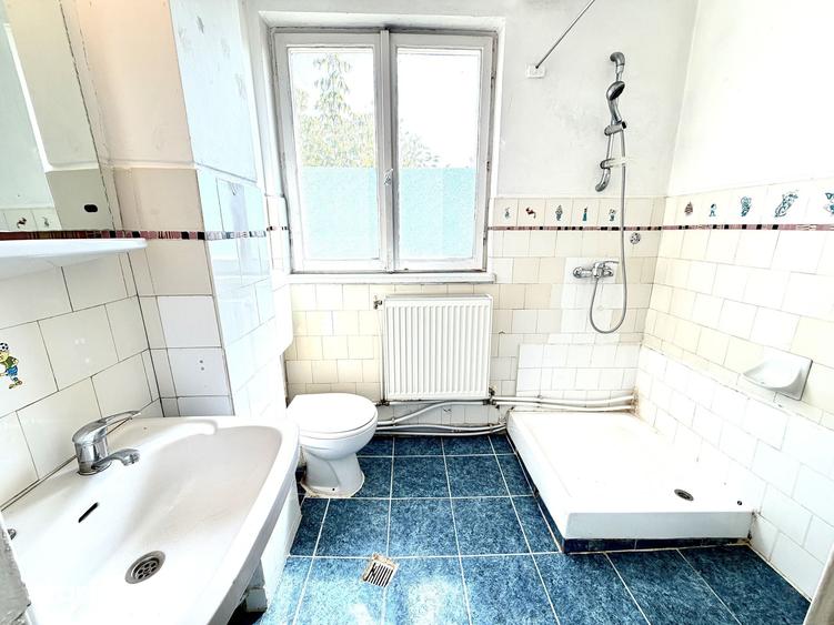 Apartament cu 3 camere decomandat în Banca Națională