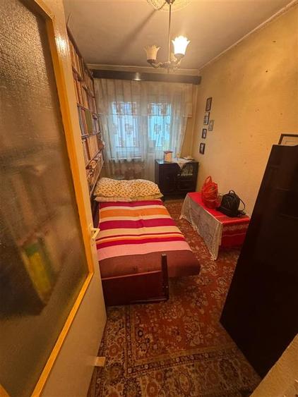 Apartament cu 3 camere decomandat în Ultracentral