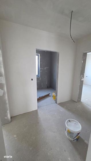 Apartament nou, semifinisat, 69 mp utili + balcon 7 mp, etaj 1 - 4