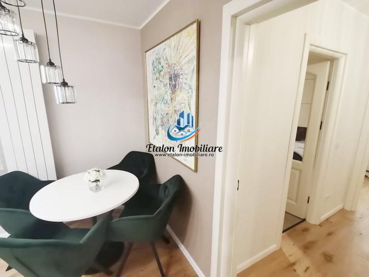 Apartament cu 3 camere semidecomandat în Mărăței