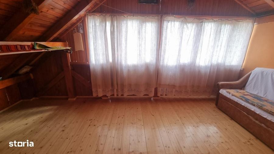 Casă cu 4 camere în Hidiș