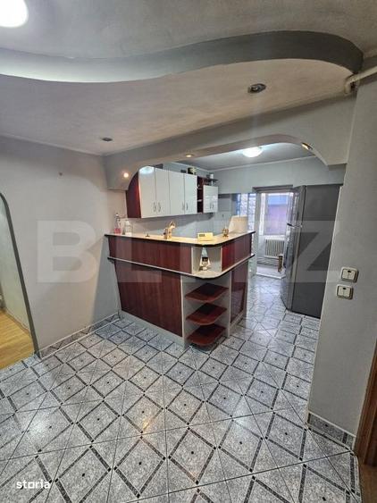 Apartament cu 3 camere decomandat, mobilat în Obcini
