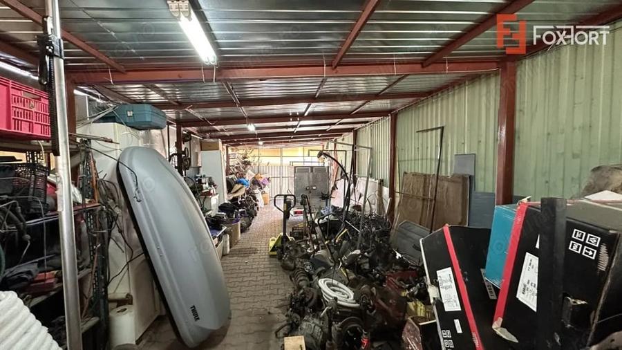 Casă cu 5 camere cu Teren 712 Mp în Utvin