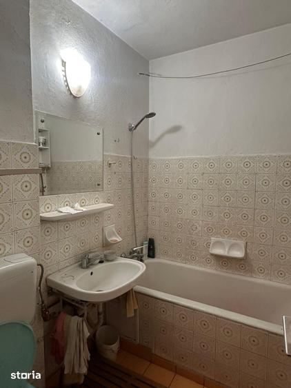 Apartament 3 camere- 62 mp-Calea Grivitei/Basarab- Sector 1 - 1