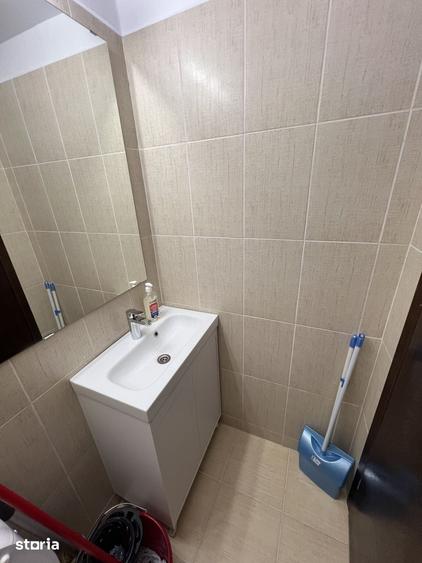 Apartament cu 3 camere decomandat în Tătărași