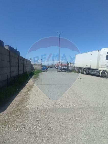 Spațiu comercial, de 1,900 mp, în Unirii Nord