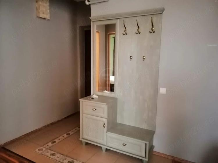 Apartament cu 2 camere semidecomandat în Florești