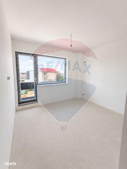 Apartament cu 3 camere în 1 Mai