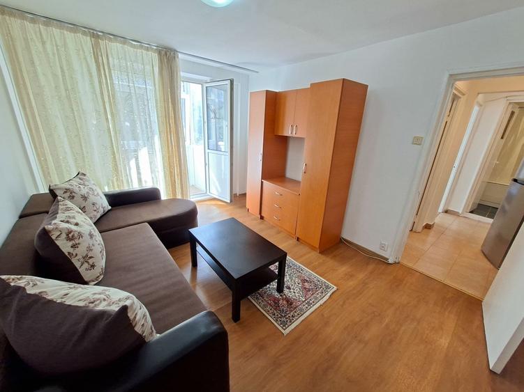 Apartament cu 2 camere decomandat în Drumul Taberei