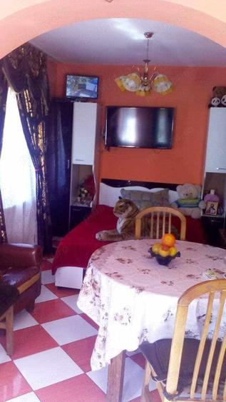 Casă cu 4 camere cu Teren 1000 Mp în Ciocănești