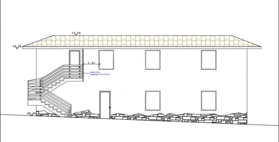 Casă individuală cu 10 camere cu Canalizare în Grigorescu