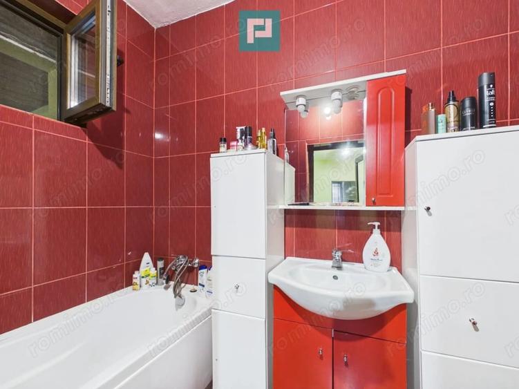 Casă cu 4 camere cu Teren 5538 Mp în Macea