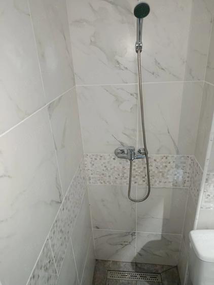 Garsonieră decomandată în Lahovari