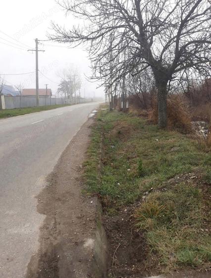 Teren de 4500 mp, în Poștei - Bucov