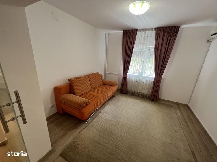Apartament cu 4 camere în Costin Georgian