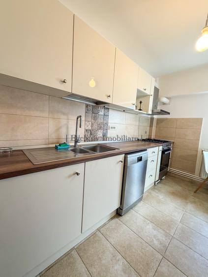 Apartament cu 2 camere decomandat, mobilat în Tomis II