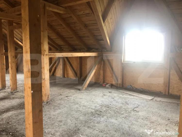 Casă cu 5 camere cu Teren 924 Mp în Central