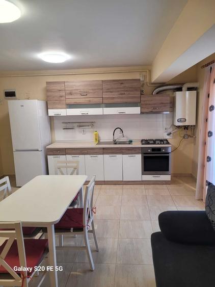Apartament cu 2 camere decomandat în Exterior Vest