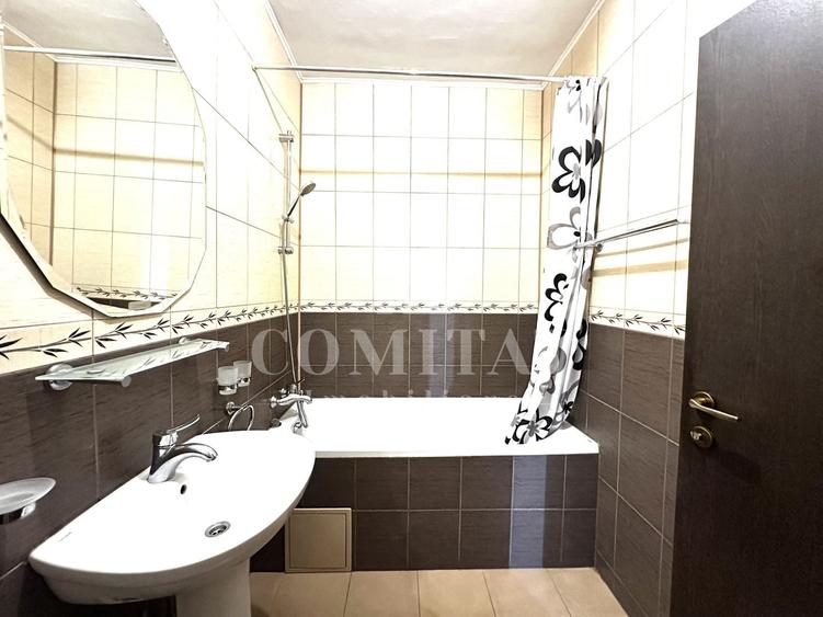 Apartament cu 2 camere semidecomandat, mobilat în Bună Ziua