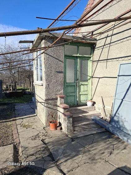 Casă cu 4 camere în Grădiște