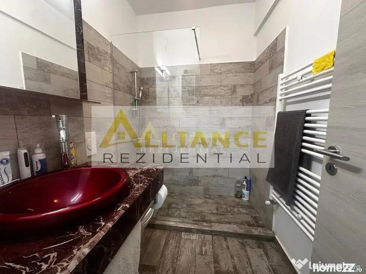 Apartament cu 3 camere decomandat în Berceni