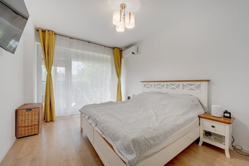Apartament cu 4 camere semidecomandat, mobilat în Străulești