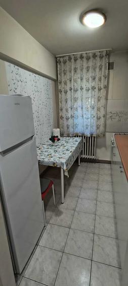 Apartament cu 2 camere semidecomandat în Exterior Vest