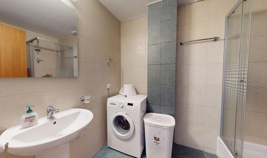 Apartament cu 3 camere în Aviatorilor