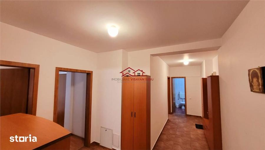 Apartament cu 3 camere, mobilat în Șelimbăr