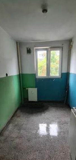 Apartament cu 2 camere semidecomandat în Iancului