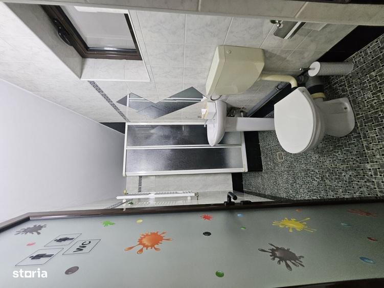 Casă cu 4 camere cu Teren 500 Mp în Central