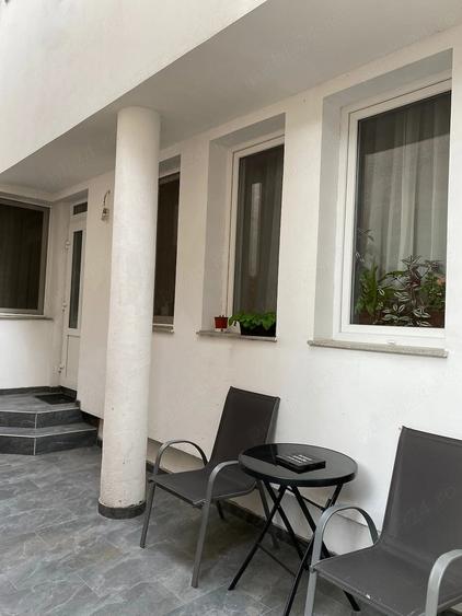 Casă cu Teren 40 Mp în Central