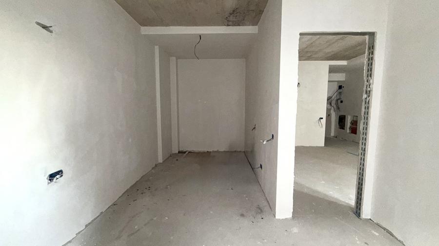 Apartament cu 2 camere semidecomandat în Pipera