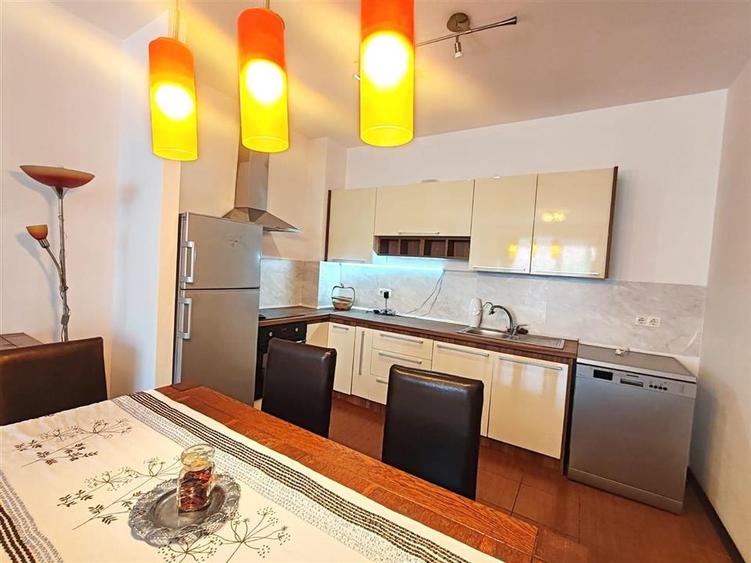 Apartament cu 2 camere decomandat în Răcădău
