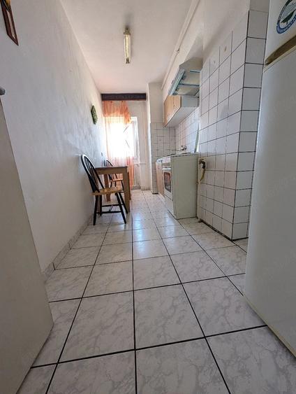 Garsonieră decomandată în Lunei