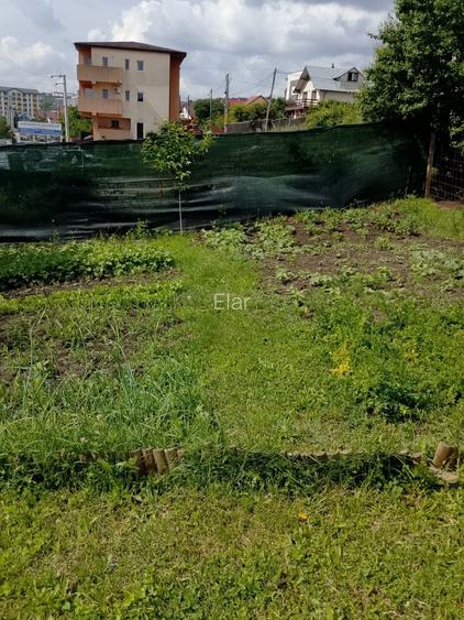 Persoana fizica vand o jumatate de duplex in Iasi.