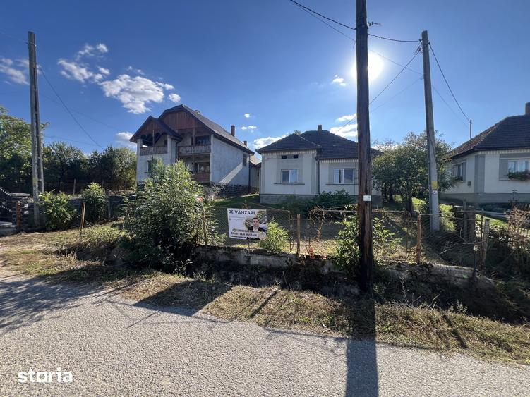 Casă cu 3 camere cu Teren 2557 Mp în Viile Satu Mare