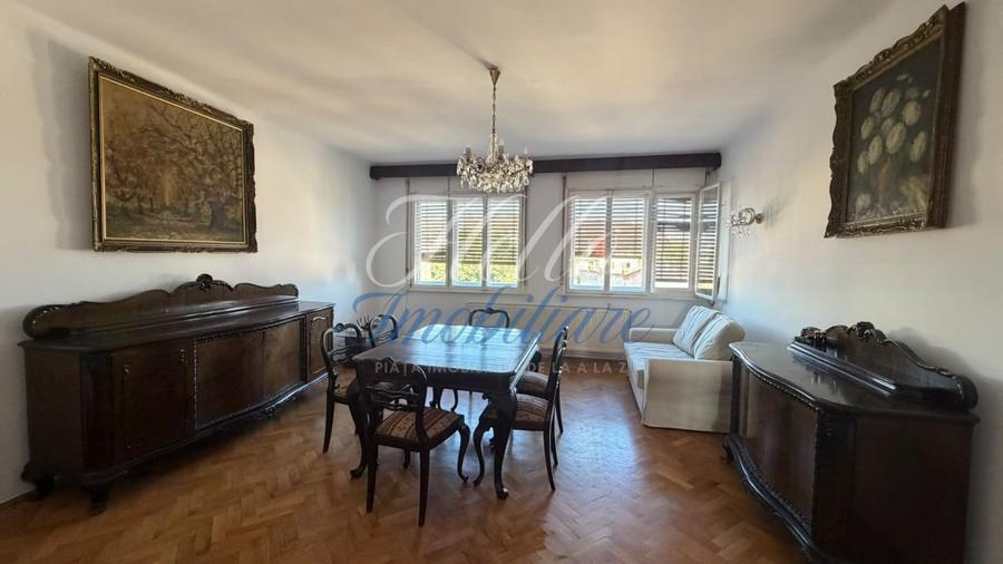 Apartament cu 3 camere decomandat, mobilat în Gară