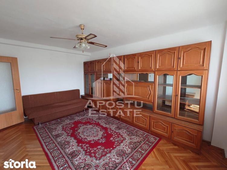 Apartament cu 3 camere, mobilat în Circumvalațiunii