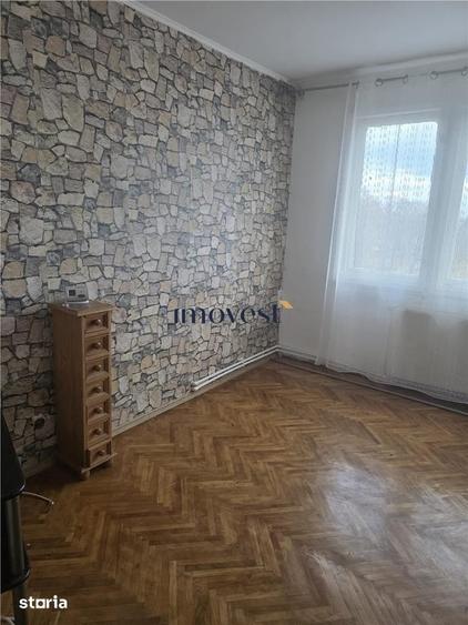 Apartament cu 2 camere decomandat în Solidarității