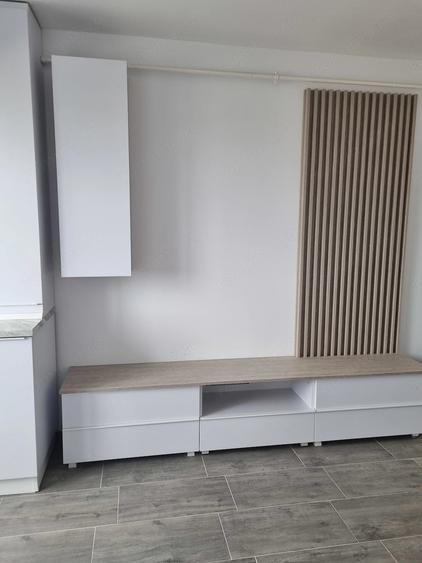 Apartament cu 2 camere semidecomandat în Rovine