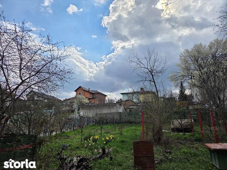 Casă cu 10 camere cu Teren 1293 Mp în Craiovei