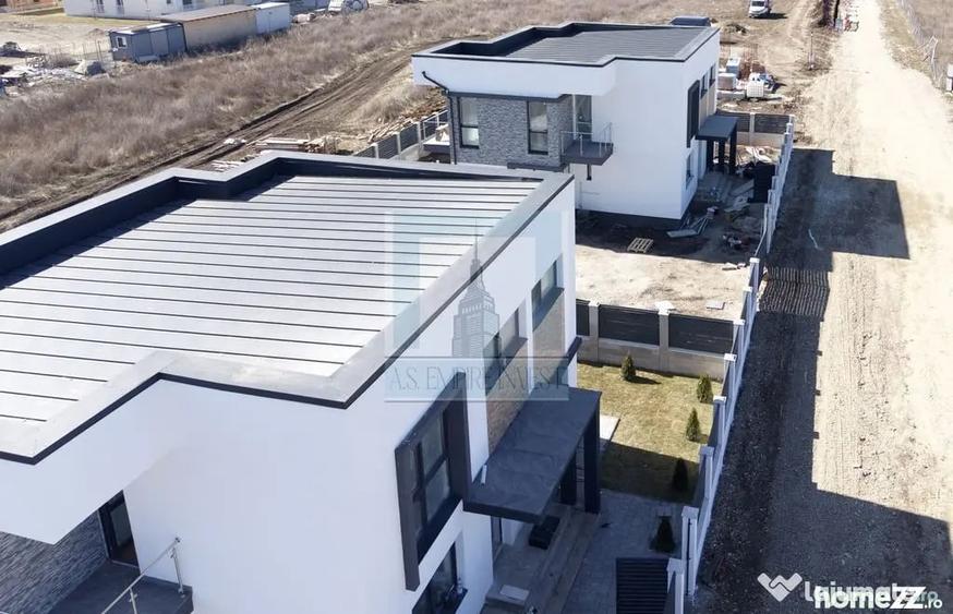 Casă cu 4 camere cu Teren 514 Mp în Sânpetru