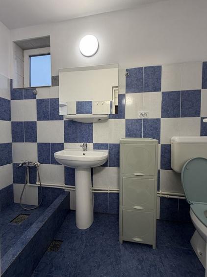 Garsonieră decomandată în Central