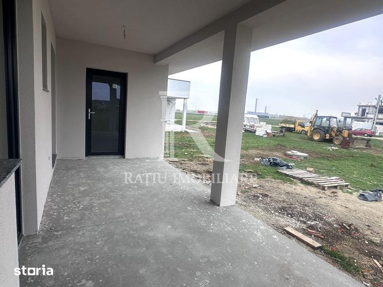 Casă cu 4 camere cu Teren 500 Mp în Sântandrei